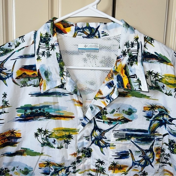 Columbia Men's Trollers Best Fish Print Mesh Back Button Down Shirt Size Large - Picture 3 of 12